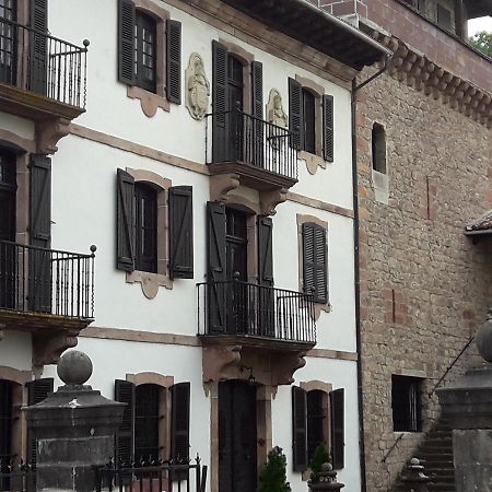 Hostal Palacio Jaureguia Irurita Exterior foto